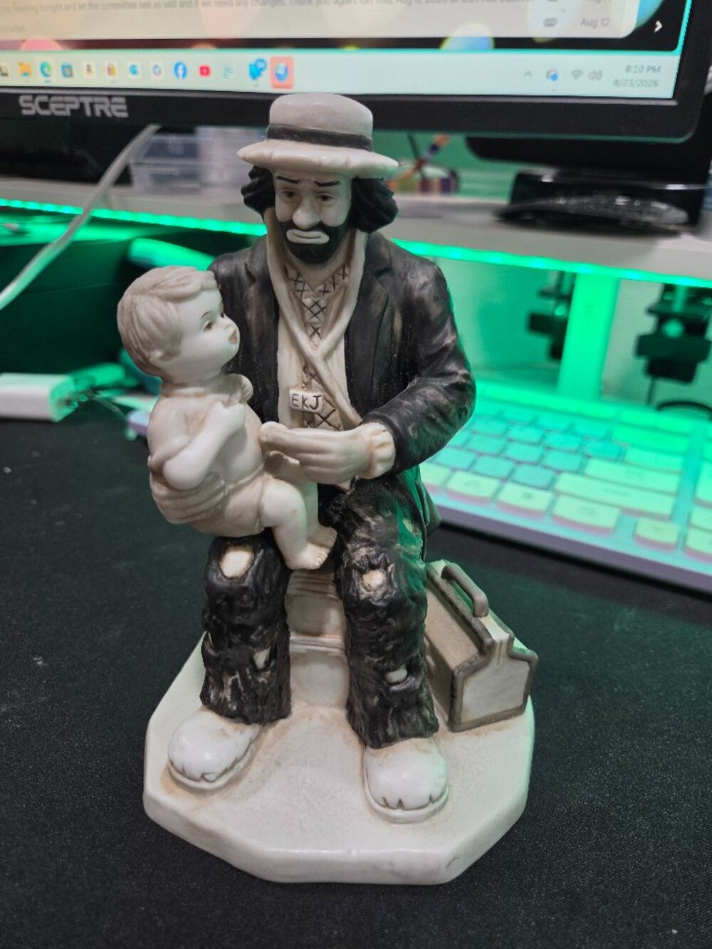 EMMETT KELLY FIGURINE MAN HOLDING BOY COLLECTIBLE